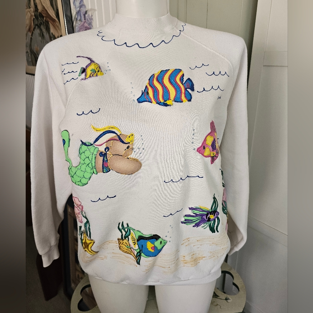 Fish Mermaid Sweatshirt XL White Aquatic Wearable Art Rare Grannycore EUC USA
